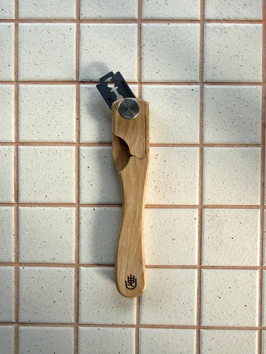Handcrafted Baker’s Lame by Simpel Surdej